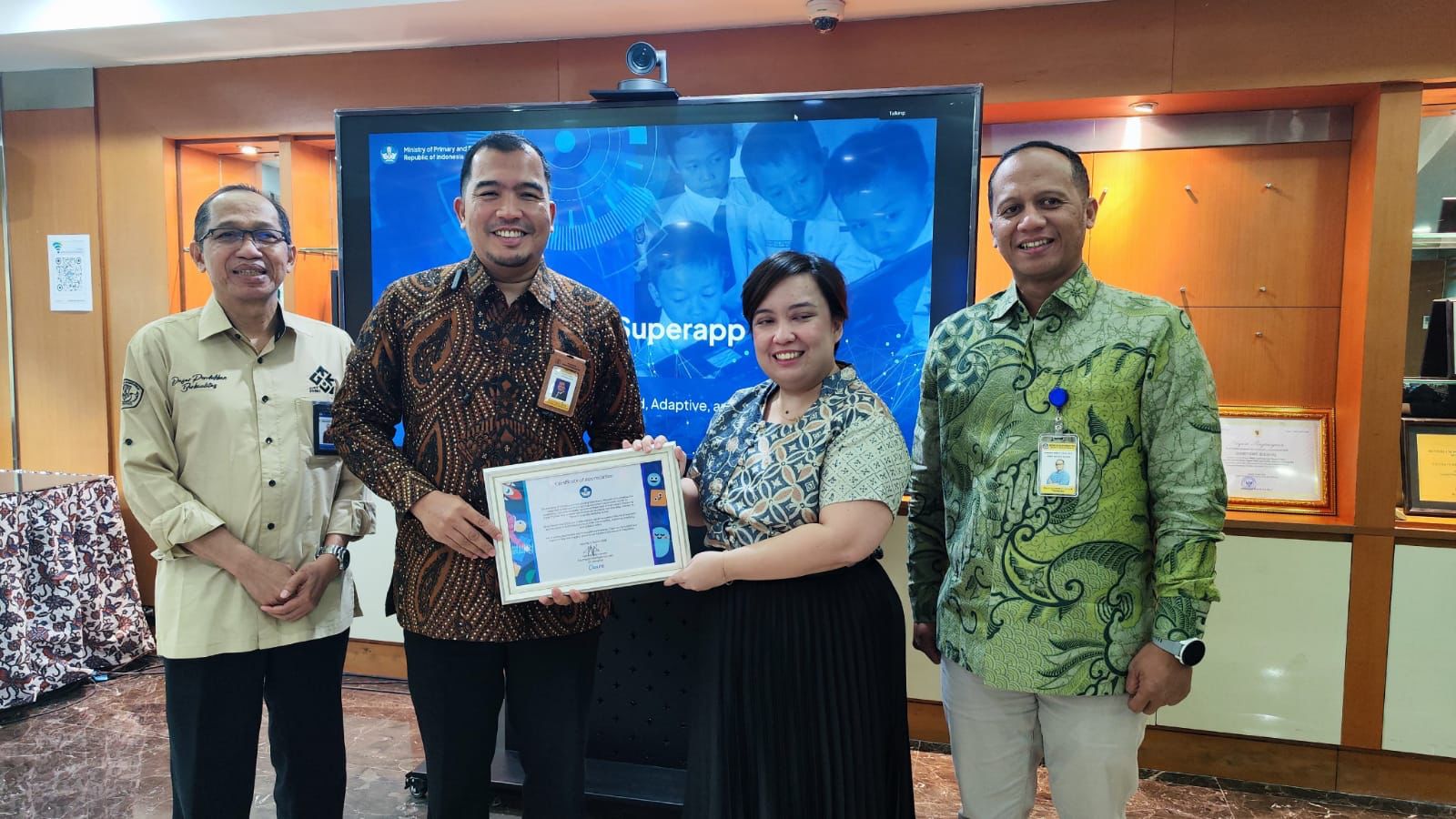 Kemendikdasmen Gandeng Sektor Swasta Dukung Digitalisasi Pembelajaran di Indonesia